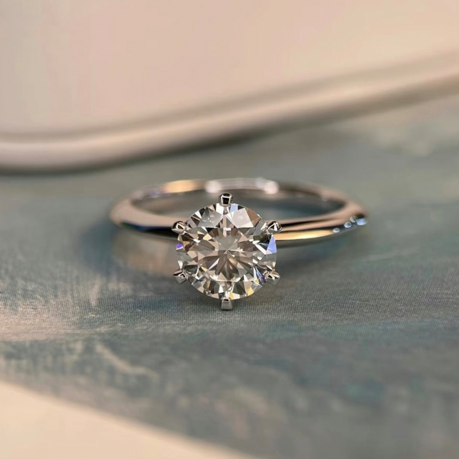 Raisove PT950鉑金 1.01cts 優雅六爪鑽戒培育鑽石戒指 D色(R-003)